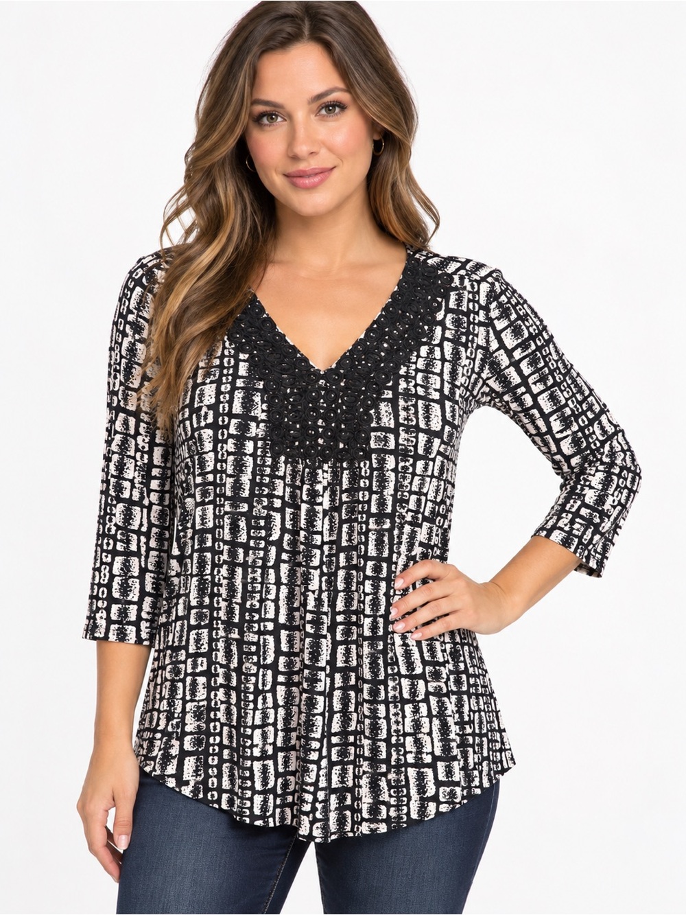 TanJay Petite Black & White Print Crochet V-Neck Tunic Top M
